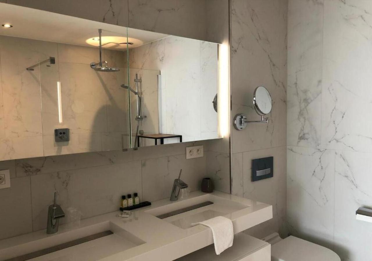 Acropolis - Luxury Appartments I Hotelservice And Parking 4* Middelkerke
